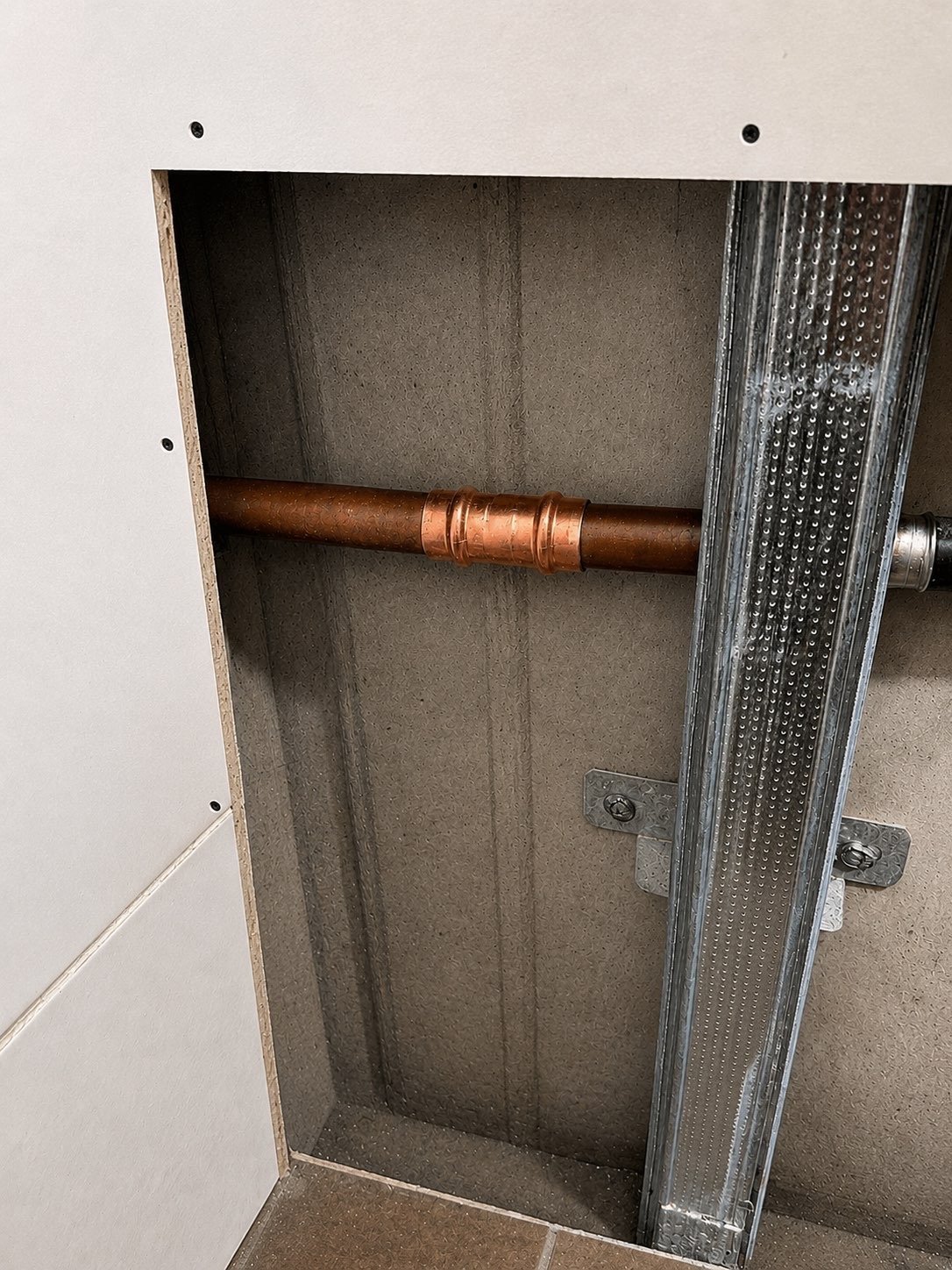 Leaking Pipes
